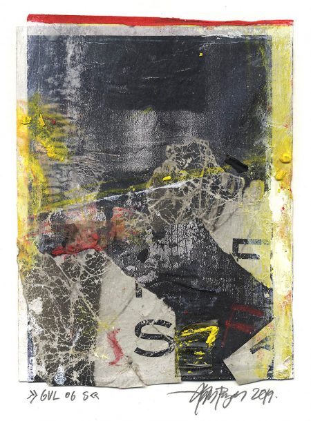 Latrs Pryds: "Gul og S", 2019. Collage på papir, 19,2 x 14,1 cm. Foto: Lars Pryds