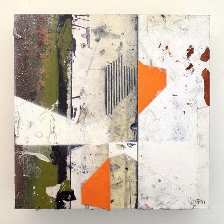 Lars Pryds: "Forskydninger #4", 2025. Acryl, spraymaling, blyant og collage på pap,  20 x 20 cm.  Foto: Lars Pryds